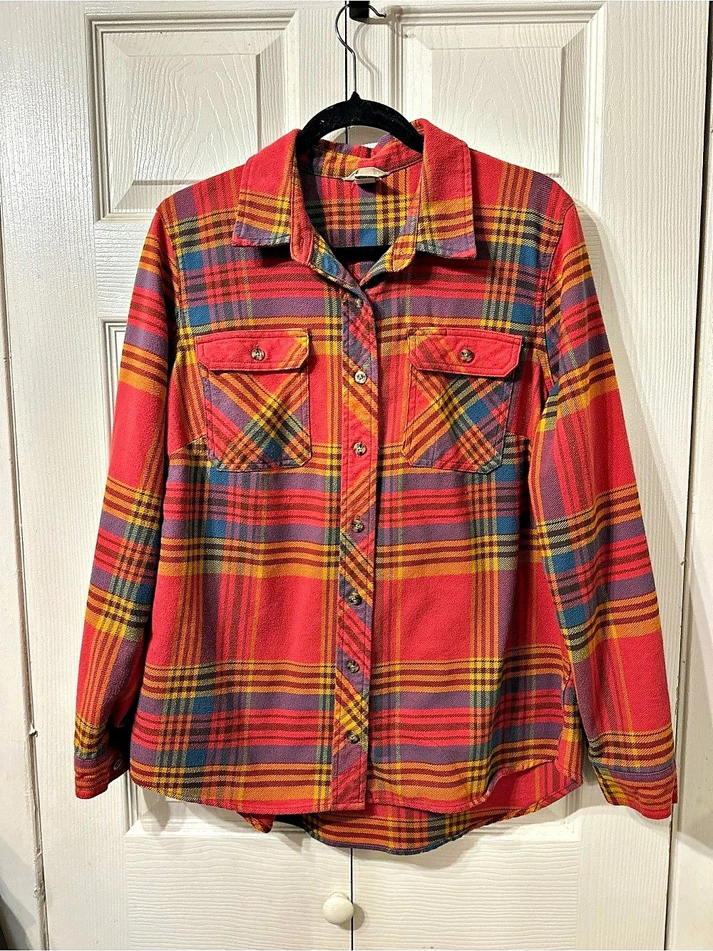 Duluth Trading Company Flannel in dark pink, yellow and periwinkle. Size Large.